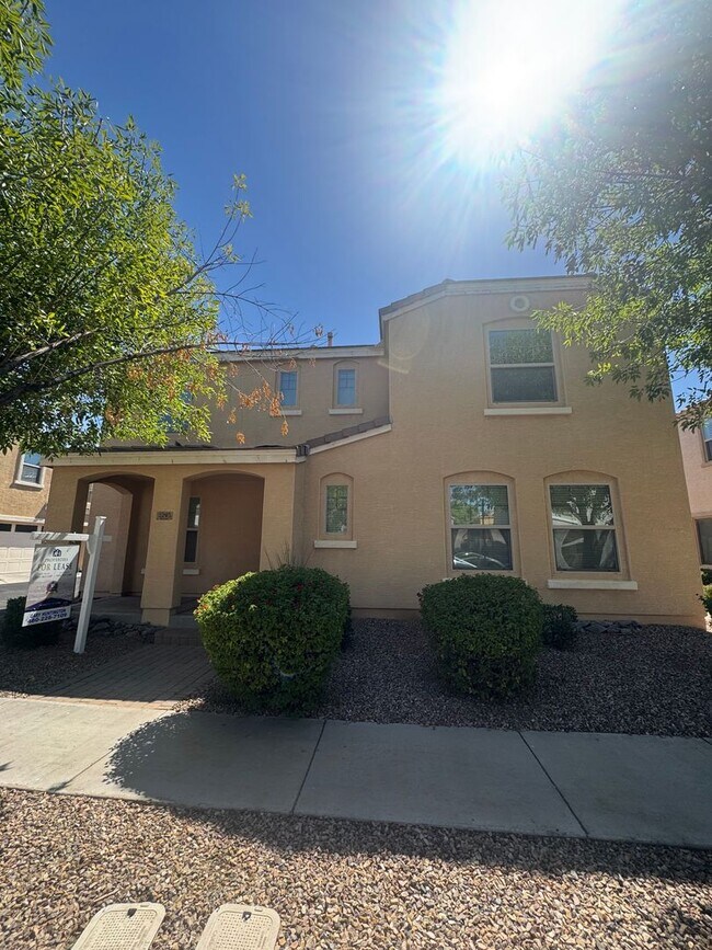 Building Photo - 4 bedroom in Lyon's Gate