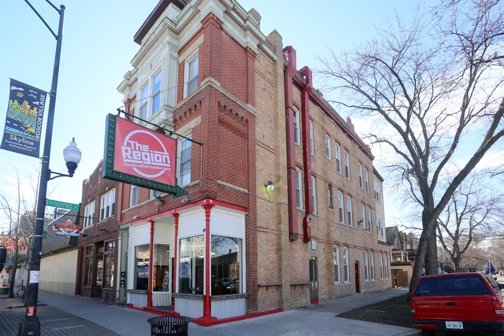 Primary Photo - 2057 W Roscoe St