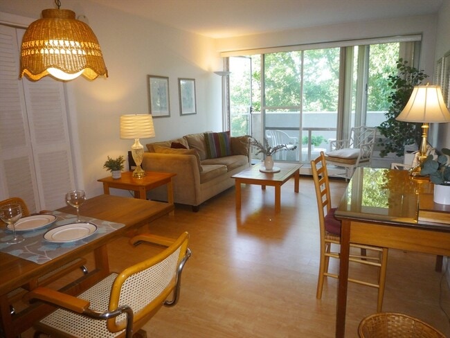 Building Photo - 29 Concord Ave