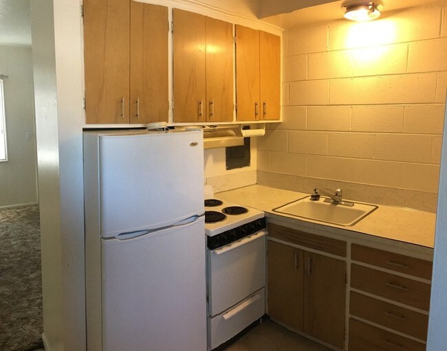 Building Photo - 1220 S 4th Ave