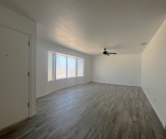 Building Photo - 8500 Sunrise Woods Way
