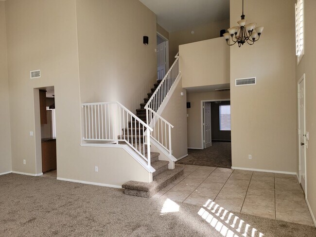 Foto del edificio - Updated Surprise Beauty