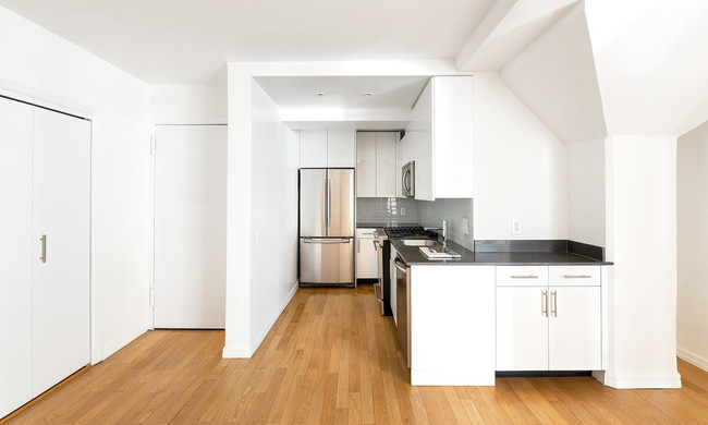 photo of 201 East 69th St Model Apartment PHS kitchen - The Fairfax