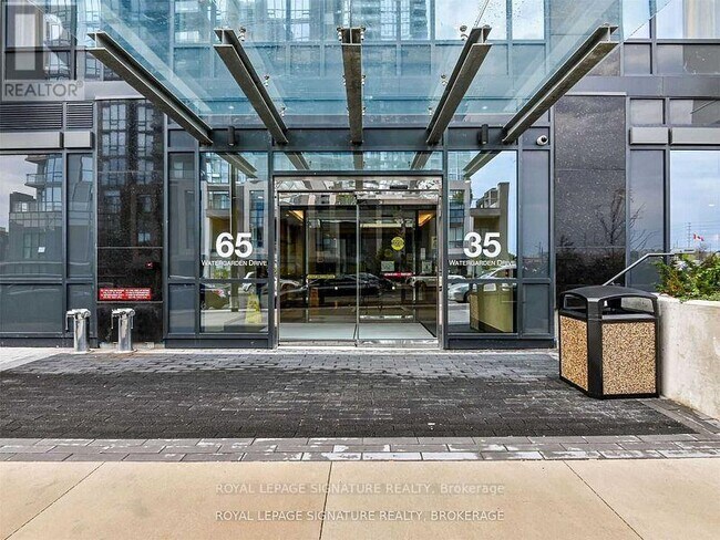 Building Photo - 65 Watergarden Dr