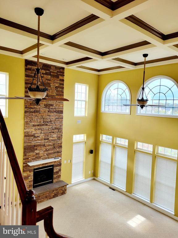 Building Photo - 15404 Symondsbury Way