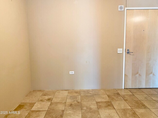 Foto del edificio - 4808 N 24th St