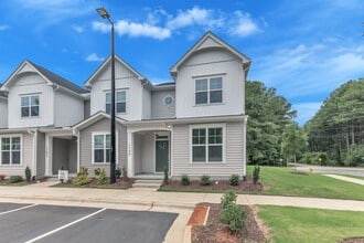 Building Photo - 1720 Ballard Dr