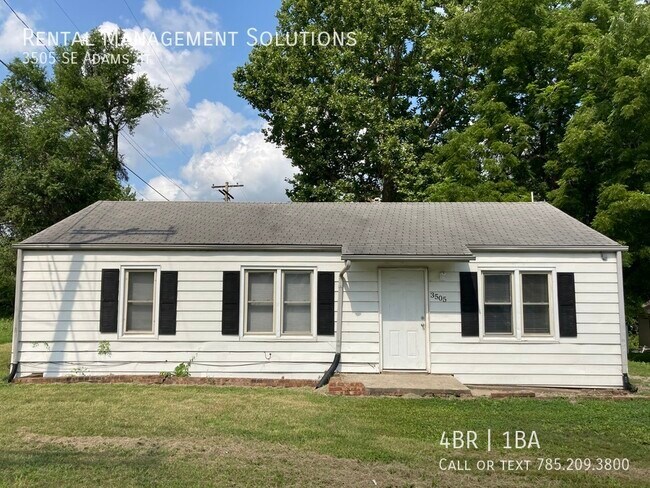 Building Photo - 3505 SE Adams St- 4 BED/1 BATH