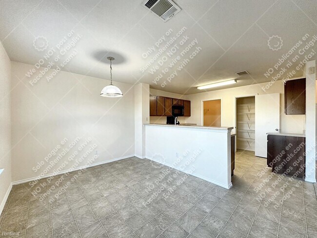 Foto del edificio - 4 br, 2.5 bath House - 151 Quarter Ave