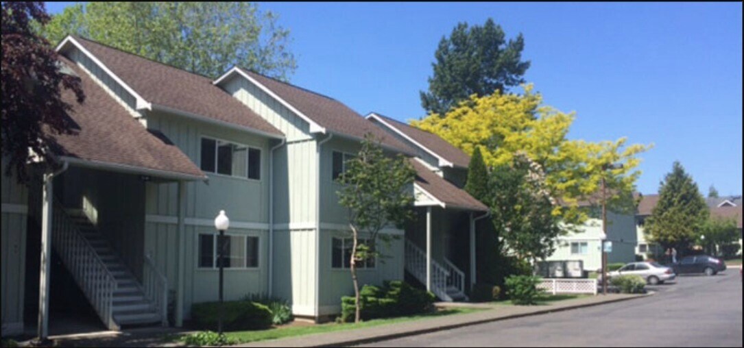 Foto principal - 12703 16th St NE