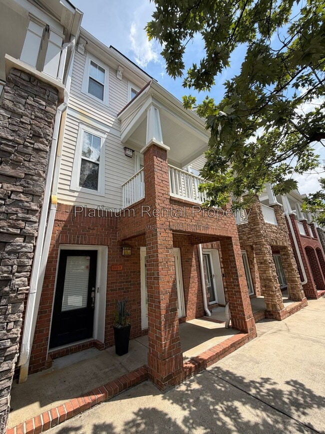 Foto del edificio - 221 16th St NW