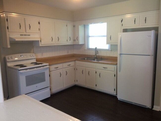 Foto del edificio - LEASE OPTION TO PURCHASE/RENT -Nice 3 bedr...