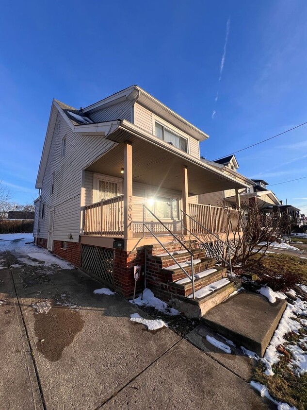 Primary Photo - Section 8 Accepted: Affordable 3 Bed, 1 Ba...