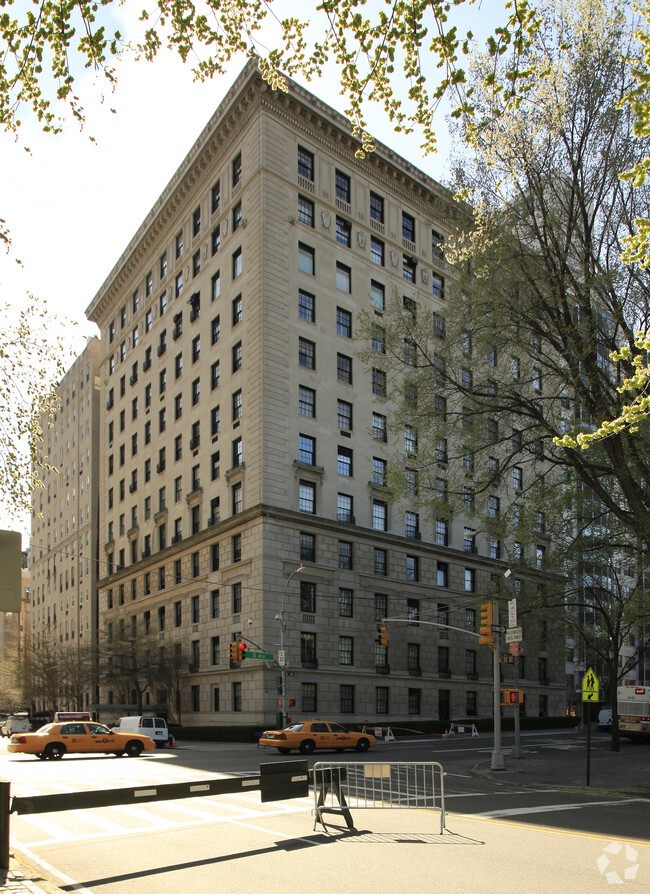 Foto principal - 907 Fifth Ave