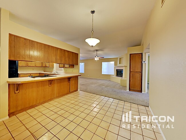 Foto del edificio - 6309 E Ivyglen St