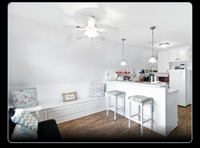 Foto del edificio - 222 Sandpebble Pl