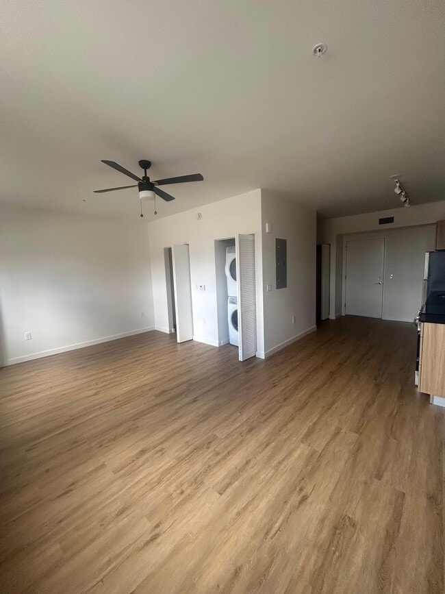 Foto del edificio - 871 E 28th St