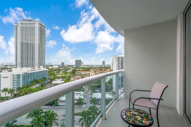 Foto del edificio - 3901 S Ocean Dr