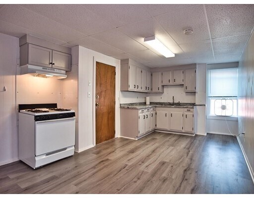 Foto del edificio - 1244 Pleasant St