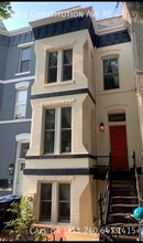 Building Photo - 1002 Constitution Ave NE