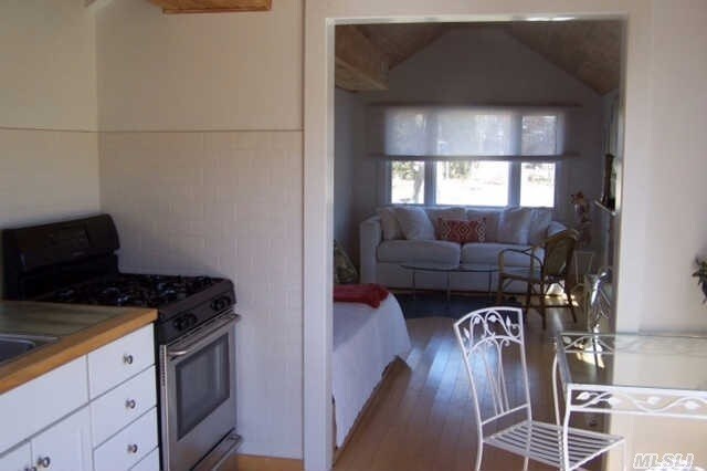 Foto del edificio - 4 Walker Ct