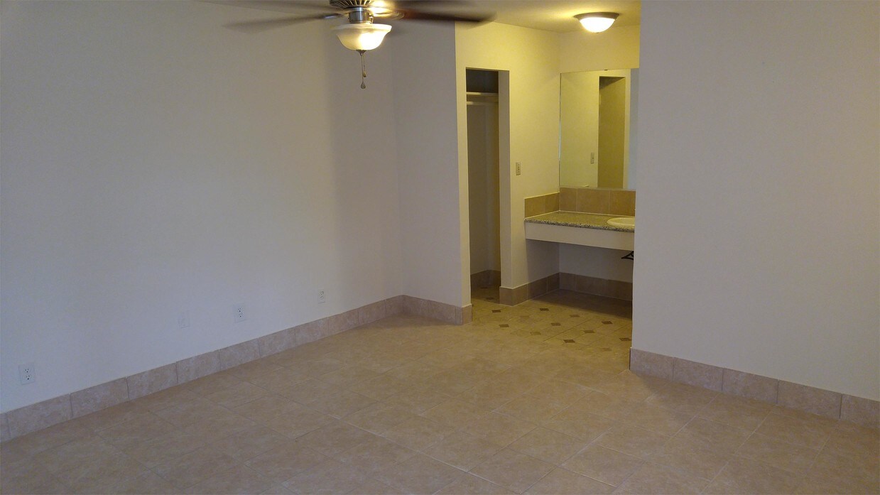 2511 FM646 Unit 14B, Santa Fe, TX 77510 Apartment for Rent in Santa Fe, TX