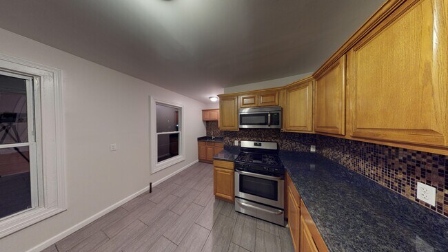 Building Photo - 244 Edgewood Ave