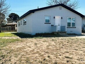 Building Photo - 1408 Stadium Ave