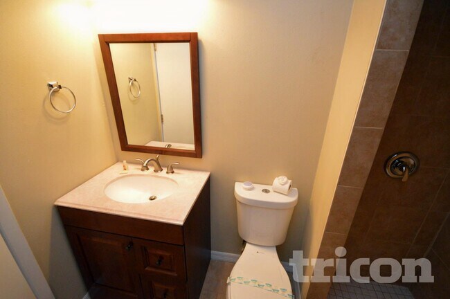 Foto del edificio - 7707 Silver Oak Ln