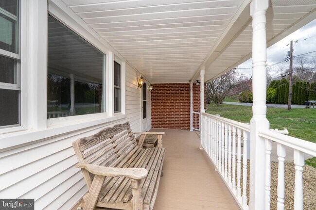 Foto del edificio - 1639 The Strand