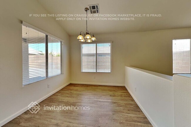 Foto del edificio - 12218 W Hadley St