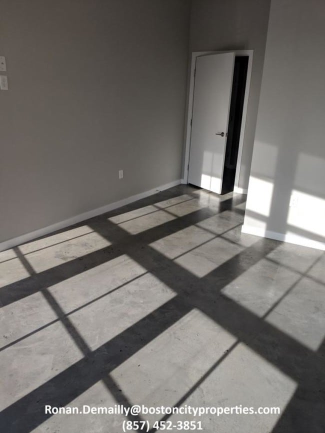 Building Photo - 1 bedroom in Everett MA 02149