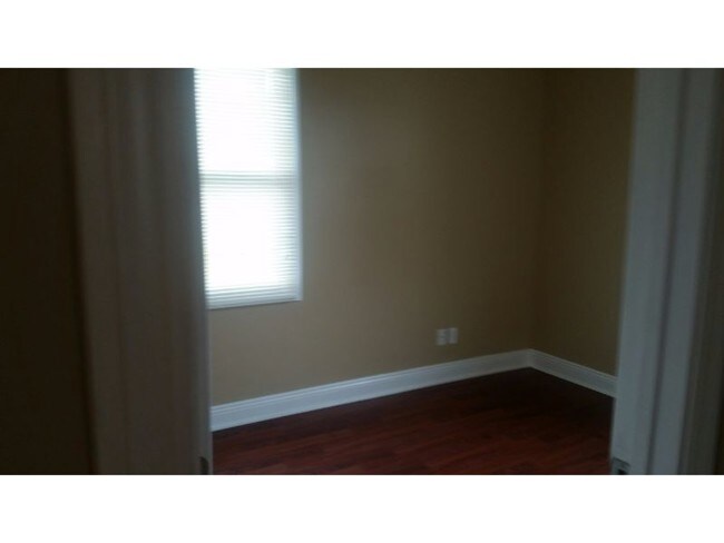Building Photo - 6045 Warrington Dr