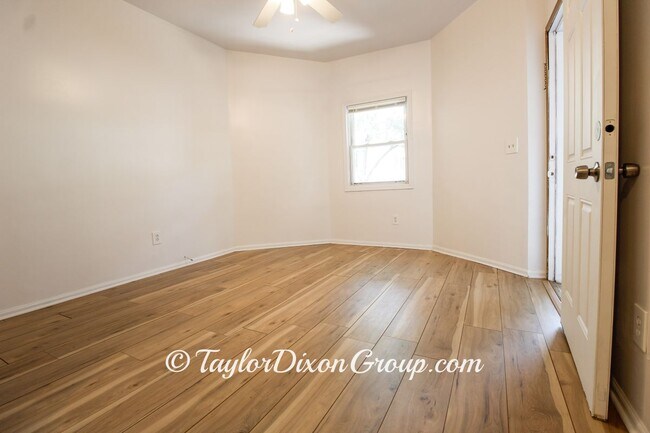 Foto del edificio - 4339 S Hermitage Ave