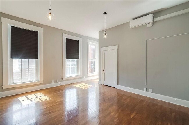 Building Photo - 412 Ann St