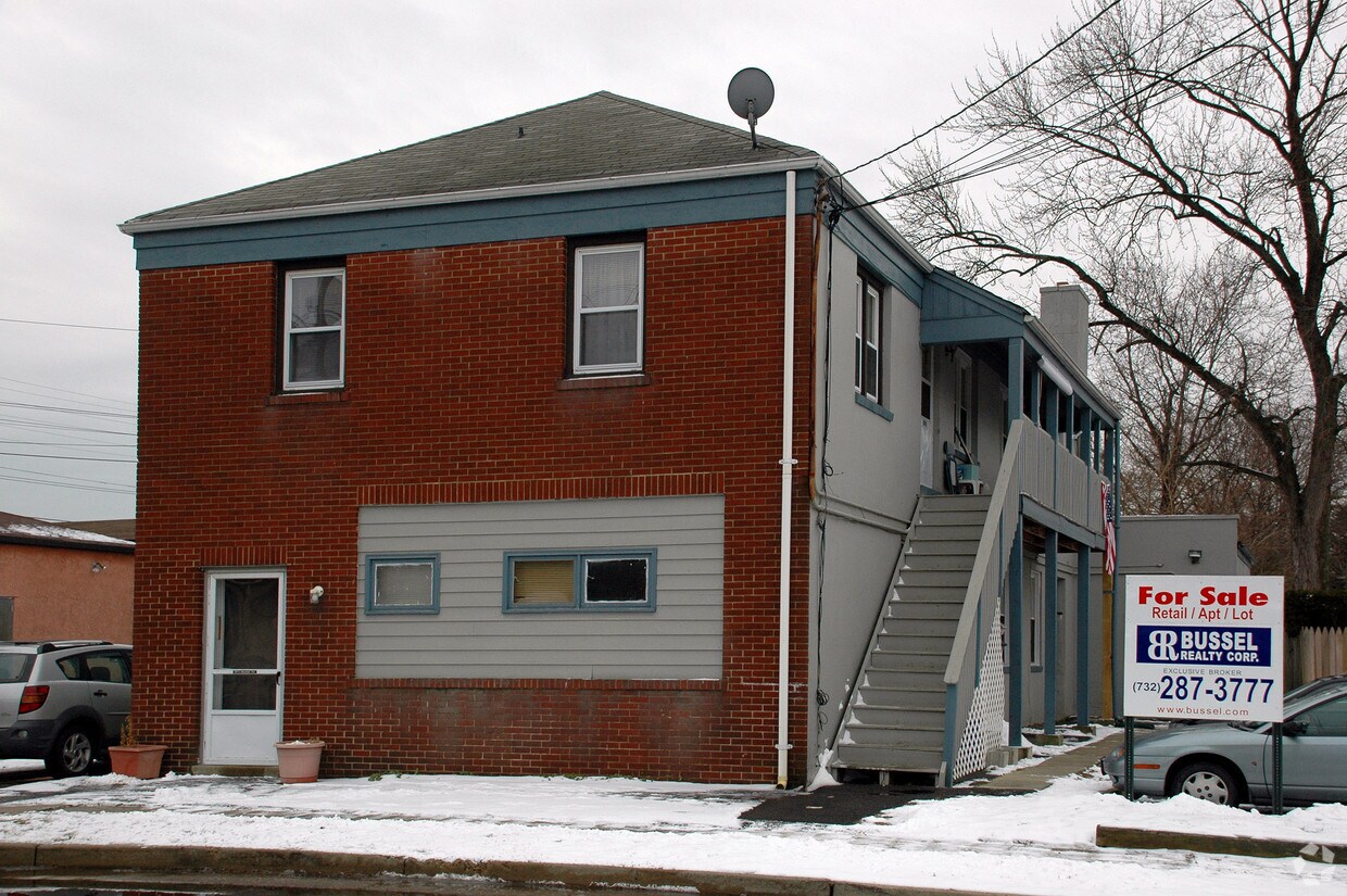 Primary Photo - 501 Mountain Ave