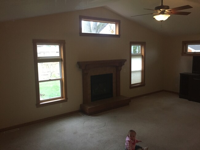 Main level living room - N5529 Penny Lane