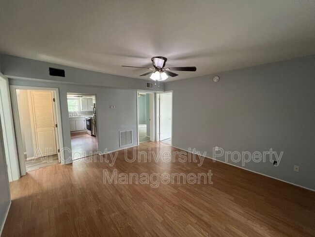 Foto del edificio - 6536 SE 221st St