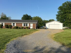 Building Photo - 90 Connector St