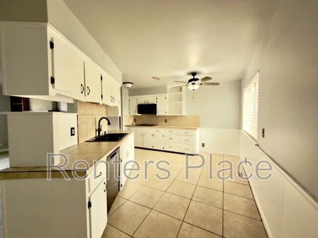 Foto del edificio - 3118 S 88th E Ave