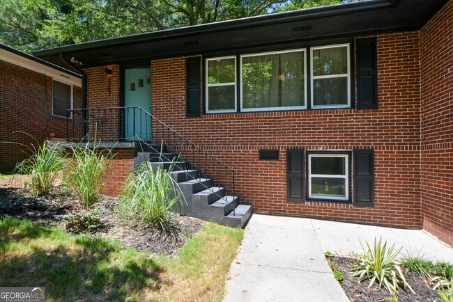 Foto del edificio - 2267 Delowe Dr