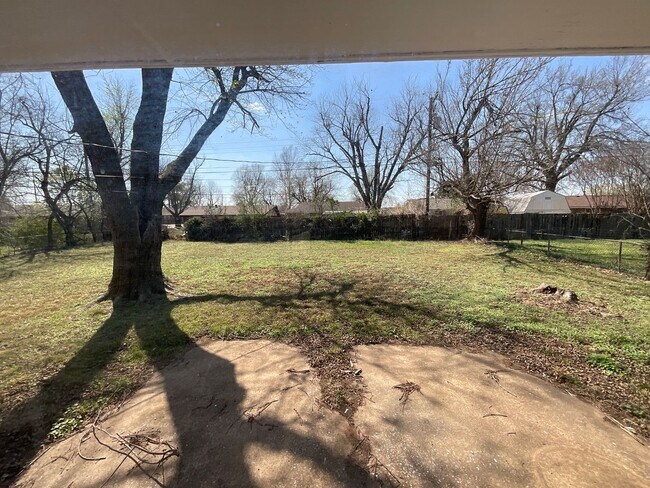 Foto del edificio - 3 bed, 1.5 bath, 1 car garage