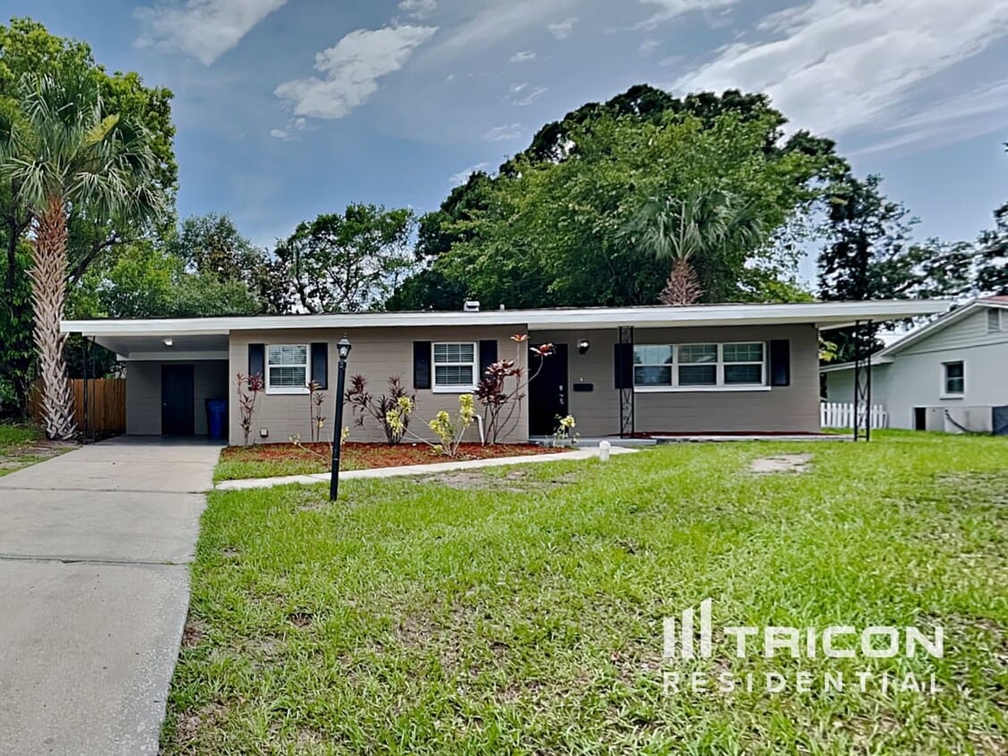 Primary Photo - 2705 Campus Hill Drive Tampa FL