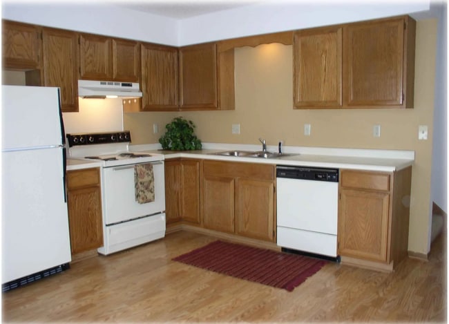 Building Photo - 1100 Mont Croix Dr