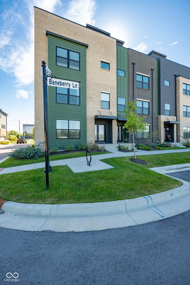 Building Photo - 9899 Baneberry Ln