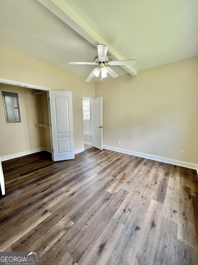 Foto del edificio - 160 Trail Creek St