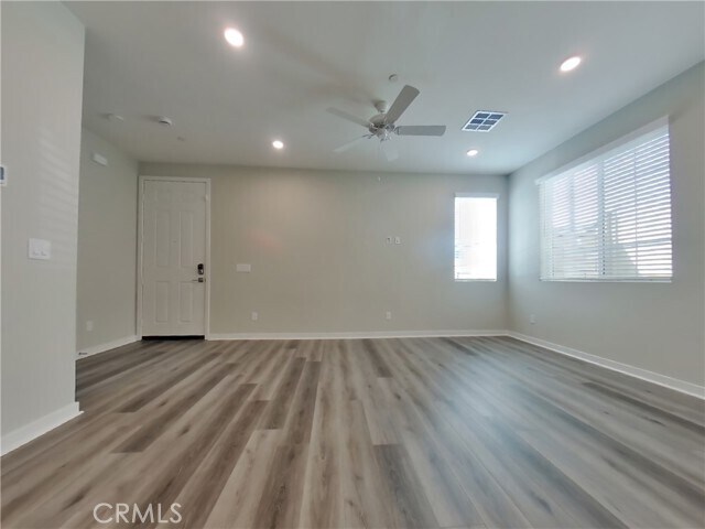 Building Photo - 31524 Hans Dr
