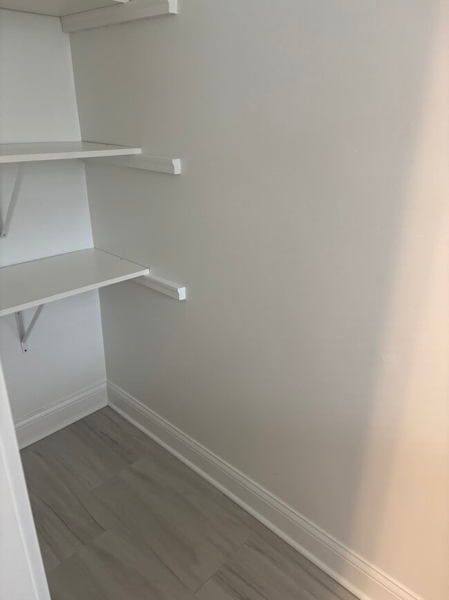 Despensa - 6200-6202 S Whipple St