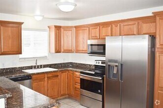 Building Photo - 497 Coronado Way