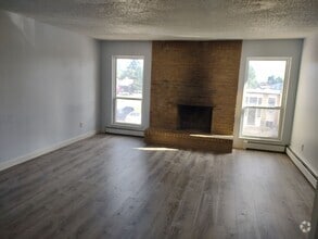 Building Photo - 1450 Nokomis Dr